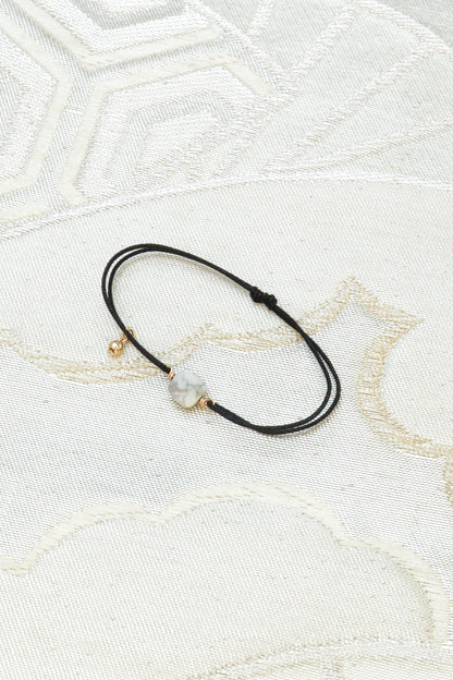Otohime 乙姫 (Howlite)