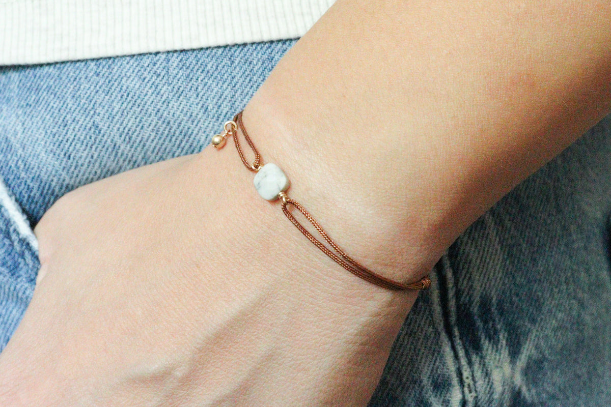 Otohime 乙姫 (Howlite)
