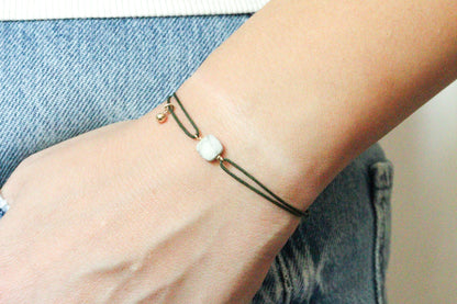 Otohime 乙姫 (Howlite)